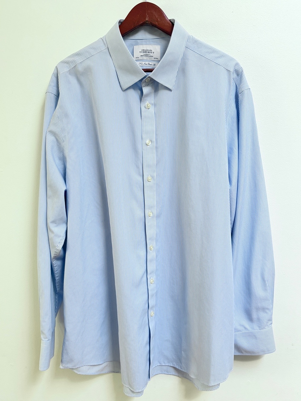 Charles Tyrwhitt Light Blue Stripe Men's Dress Shirt 19/37in Classic Fit